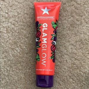 Glamglow tropicalcleanser exfoliating cleanser